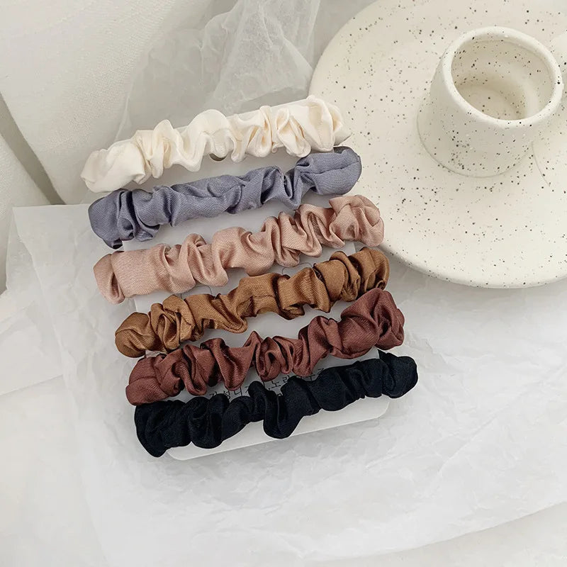 Advanced and Elegant, Minimalist Simulation Silk Hair Loop, Versatile, High-end Tie Hair Rope, High Ponytail Leather Band.